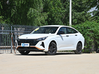 Dongfeng Aelous Shine 2023 1.5L 1.5T Voiture à essence compacte 4 portes 5 places Berline Smart City Car Rentable Offre Spéciale