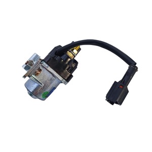 Contacteur de disjoncteur Doosan Daewoo 30A 24V DC avec connecteur pour chariot élévateur électrique D50153111 - Product Image 2