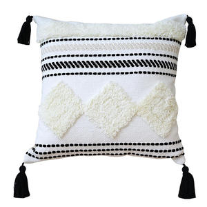 Housse de coussin de luxe Innermor, motif floral 100 % coton, rayures géométriques, tissée et tuftée, noir et blanc, portable pour chambre à coucher – Nouvelle collection très prisée - Product Image 5