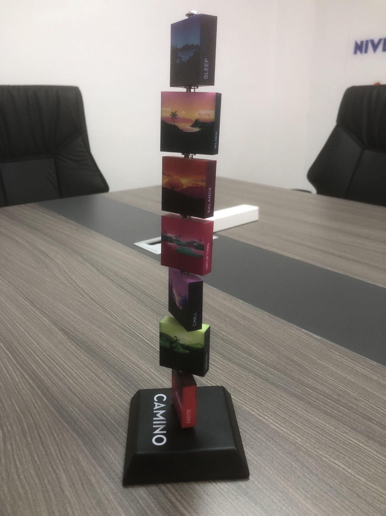 Apache Supermarket Rotating Acrylic Display Rack Counter Top Stand Customizable Size Color Customized Logo for Advertisement — view 3