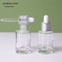 Flacon compte-gouttes droit 30 ml pour huiles essentielles et sérums, surface givrée, design à épaule plate personnalisable, en stock chez les fabricants Chengxin