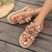 A83 Nouvelles sandales à bout ouvert florales grande taille pour le commerce extérieur, sandales à enfiler tressées en paille, tendance, décontractées et confortables