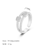 Bague en argent sterling 925 brossé avec un design géométrique à double couche tendance incrusté de zircon, plaqué or rhodié pour fête de mariage