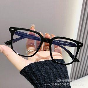 Nouvelles lunettes de soleil carrées anti-lumière bleue FANKE pour femmes, protection UV, ultra-légères, verres plats, style rétro - Product Image 4