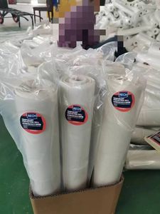 Rollo de Polietileno de 2 x 25 m, Impermeable y Resistente al Polvo, Cubre y Protege Pisos y Muebles de Derrames y Salpicaduras de Pintura - Product Image 1