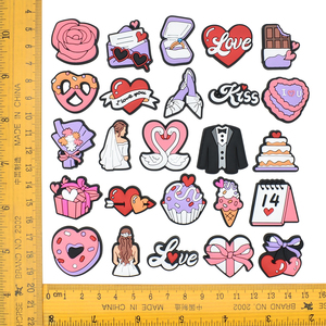 Adornos Personalizados para Zapatos con Diseño de Corazón y Diamantes de PVC para San Valentín, Decoraciones para Zuecos - Product Image 4