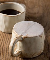 Mat 270ml Souvenirs en gros Tasses à thé de l'après-midi Cappuccinos en céramique Tasses à latte Cadeaux d'événement avec cuillère à remuer