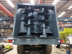 Máquina espalhadora de manure, trator multifuncional 32 cubos trator agricultura com fertilizante orgânico seco/molhado - Product Image 4