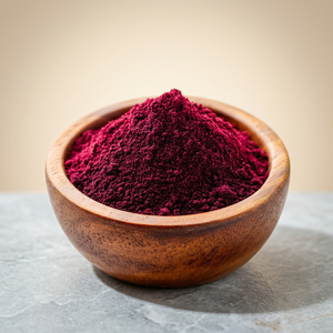 Blettes rouges biologiques de qualité supérieure, légumes frais et naturels pour la cuisine, les salades, les jus, la préparation alimentaire et l'utilisation culinaire - Product Image 1