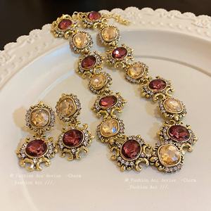 Ensemble de colliers vintage en alliage avec strass en cristal et coutures carrées, style cour, chaîne à maillons exquise, pour <span class=keywords><strong>femme</strong></span>, style ancien transfrontalier - Product Image 4