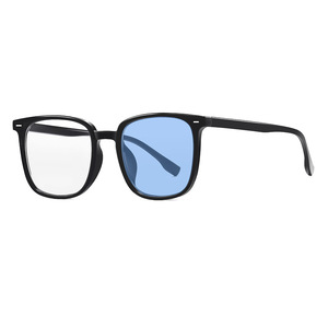 Lunettes Photochromiques Intelligentes Monture Rectangulaire en PC Verres TAC Anti-Lumière Bleue Unisexe Verres Plano Monture Complète - Product Image 4