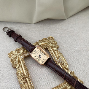 Nuevo Reloj de Pulsera de Cuero Casual Minimalista con Marcador de Hora con Números Romanos Cuadrados, Reloj de Cuarzo para Estudiantes, Reloj Pequeño para Mujer - Product Image 5