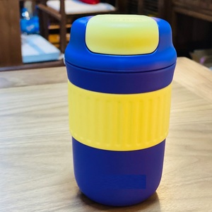 2026 New 316 Stainless Steel Vacuum Travel Mug Reusable Coffee <b>Cup</b> with Straw and Carry Handle - Product Image 3