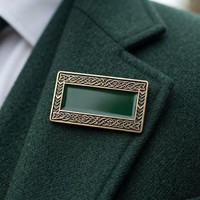 Badge personnalisé moderne et antique en émail irrégulier bicolore motif chevron bleu sarcelle