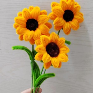 Bouquet de tournesols en bâtonnets torsadés, produit fini, fabriqué avec des bâtonnets torsadés, cadeau pour amis, camarades de classe, fête des enseignants - Product Image 1