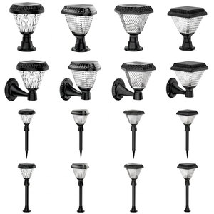 ไฟ LED พลังงานแสงอาทิตย์สำหรับลานบ้าน 20W IP67 แสงกลางวัน 6000K Ra90 มุมลำแสง 170 องศา โคมไฟทรงสี่เหลี่ยม ปรับความสว่างได้ ใช้แบตเตอรี่ลิเธียม - Product Image 1
