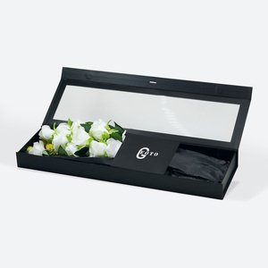 Caja de Regalo de Cartón Floral Negra con Tapa Magnética, Disponible en Stock - Product Image 3