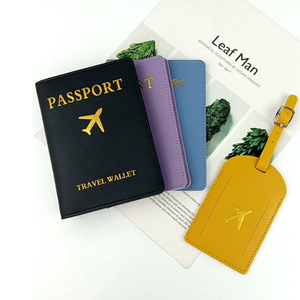 Ensemble de voyage en cuir PU avec logo personnalisé, porte-passeport et étiquette de bagage pour cadeau d'affaires - Product Image 5