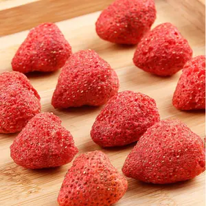 GUOWAN Healthy Food 100% Natural Crispy Strawberry Sweet Freeze Dried Strawberry