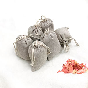 <span class=keywords><strong>Copeaux</strong></span> de bois de cèdre <span class=keywords><strong>rouge</strong></span> pour stockage de vêtements Armoires à chaussures Armoires et placards Élimination des odeurs Repousse les insectes - Product Image 4