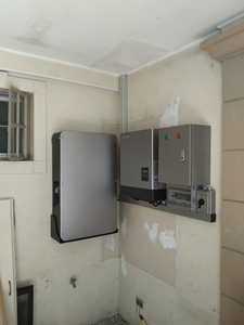 Dyness AU CEC Powerwall 10kwh batterie lifepo4 51.2v 200ah 6000 cycles système de stockage d'énergie solaire domestique batterie extérieure avec Solis - Product Image 4