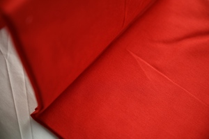 7 #   Tela <span class=keywords><strong>100</strong></span>% Poliéster, Color Rojo, Peso Medio, Elástica, Resistente a la Encogimiento, Teñida, para Confección de Ropa y Trajes - Product Image 4