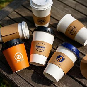 ปลอกหุ้มแก้วกาแฟกระดาษคราฟท์สีดำแบบใช้แล้วทิ้ง ป้องกันรังสียูวี เป็นมิตรกับสิ่งแวดล้อม พิมพ์โลโก้แบรนด์ตามสั่ง สำหรับเครื่องดื่มร้อนและเย็น - Product Image 4