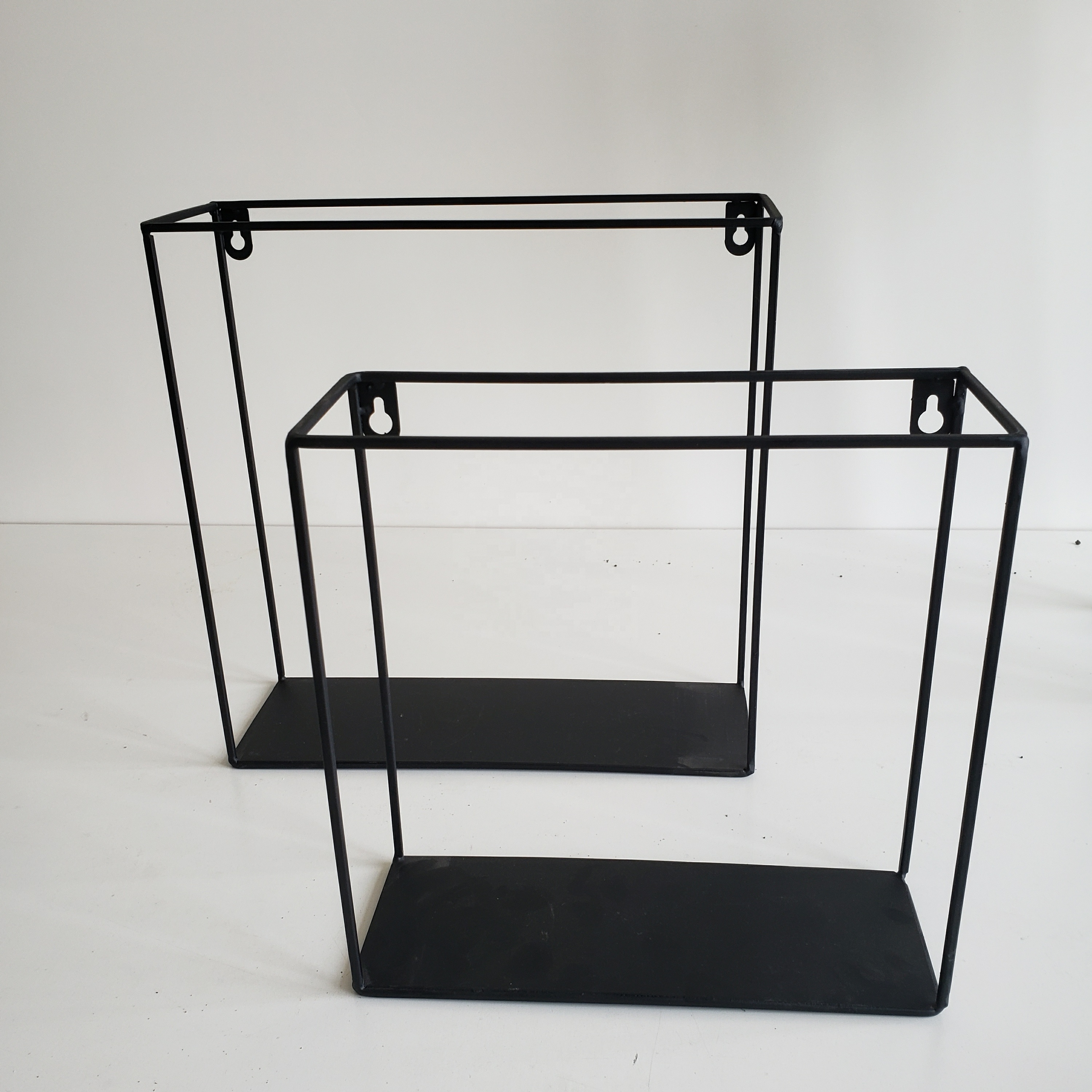 Wall Shelf Decoration High Quality Shelf Brackets Wall Simple Style Display Decorative Black Garden Metal Wall Mounted Hanging Decoration
