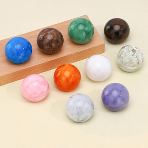 Ventes en gros de bouchons et de fermetures en résine colorée en forme de boule, bouchons en <span class=keywords><strong>plastique</strong></span> pour flacons de parfum FEA 15MM - Product Image 3