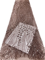 Tissu en dentelle florale brodée de perles et de paillettes bordeaux pour robes de mariée