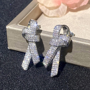 Orecchini a Fiocco in Oro Bianco con Cristalli e Strass, Gioielli Romantici da Donna per Feste - Product Image 5