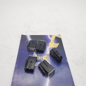 Fusible 65A 22U-06-11270 22U0611270 para PC220-8 PC240-8 PC290-8 PC300-8 PC350-8 PC400-8 - Product Image 1