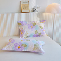 Échantillon gratuit de taie d'oreiller en satin rose, taie d'oreiller pour avion, taie d'oreiller blanche