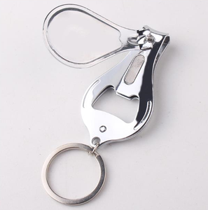 Porte-clés multifonction en métal avec coupe-ongles, ouvre-bouteille et logo personnalisé - Product Image 1