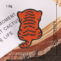 Mascotte tigre patch autocollant tigre animal brodé patch pour chapeau sac vêtement femme homme