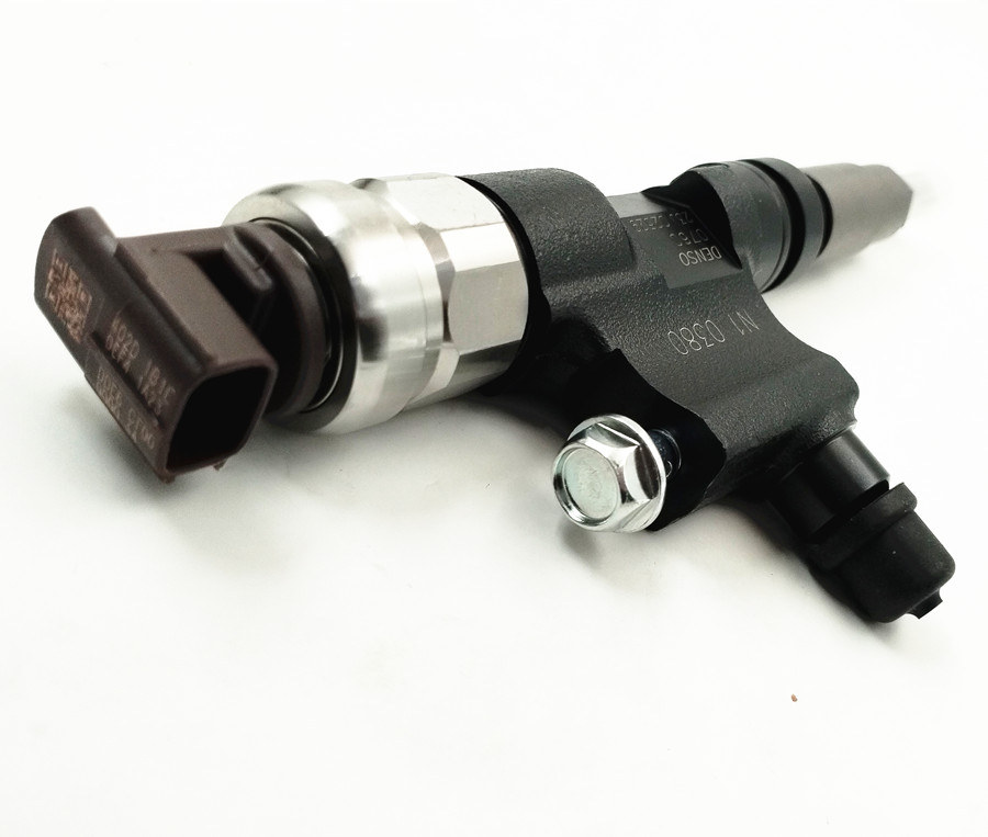 High Performance Diesel Injector 23670-E0420 Common Rail Fuel Injector 095000-8480 for TOYOTA