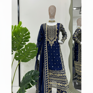 Conjunto de traje de fiesta de diseñador para mujer con hilo y trabajo de secuencia - Product Image 1