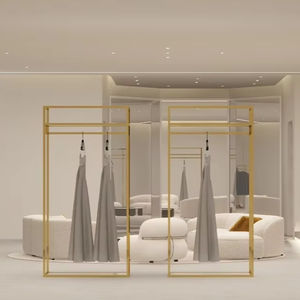 Exhibidores de Ropa de Acero Inoxidable de Diseño Personalizado, Estantes de Exhibición de Ropa, Exhibidores de Ropa Metálicos para Minoristas, Diseño de Tiendas - Product Image 1