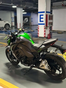 Kawasaki <span class=keywords><strong>Z1000</strong></span> 400cc, moto naked à quatre cylindres en ligne, refroidissement liquide, ABS, moto sportive de rue, qualité fiable à <span class=keywords><strong>prix</strong></span> raisonnable - Product Image 6