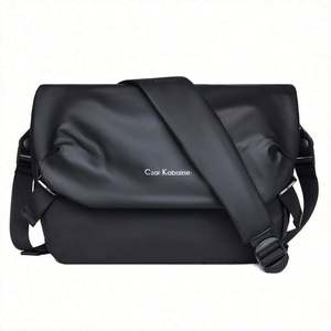 Vente de gros Sac de facteur à bandoulière personnalisé pour hommes avec logo Sac de cyclisme décontracté à bandoulière imperméable à membrane - Product Image 1