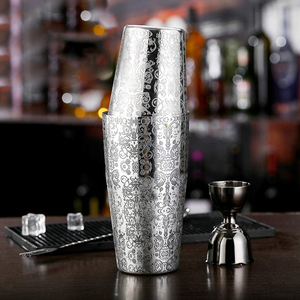 Usine Offre Spéciale 304 Acier Inoxydable Cocktail Shaker 18/28 <span class=keywords><strong>Oz</strong></span> Fond Gravé Boston Barman Outils Pour La Fête À La Maison Et <span class=keywords><strong>Bar</strong></span> - Product Image 3