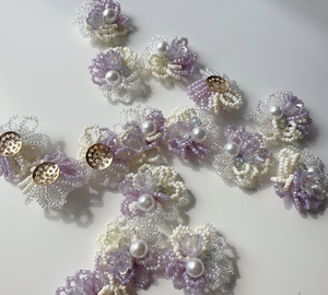 Zsy แผ่นปะติดมุกสีขาวสีม่วงงานแฮนด์เมดแผ่นปะติดลูกปัดแก้วลายดอกไม้3D สำหรับเสื้อผ้าสตรี - Product Image 2