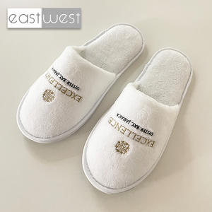 Pantofole <span class=keywords><strong>Spa</strong></span> dal Design unico est-ovest pantofole in pile di corallo bianco con Logo privato pantofola personalizzata usa e getta da Hotel - Product Image 4