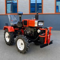 Tractor Agrícola de Cuatro Ruedas con Motor Diésel, Elevación Hidráulica y Enganche de Tres Puntos para Múltiples Implementos