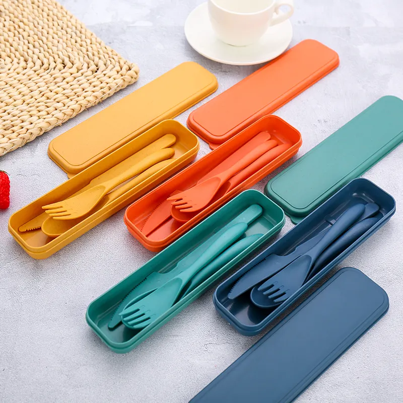 새로운 색상 친환경 칼 밀 짚 Bpa 무료 플라스틱 칼 숟가락 포크 칼 세트 휴대용 상자