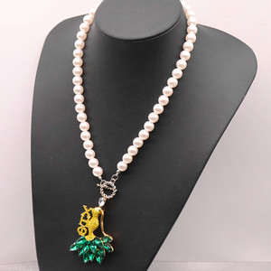 Alla moda verde e giallo Bling <span class=keywords><strong>pietra</strong></span> intarsiato splendida signora ciondolo e perla rendendo greco XHO Chi <span class=keywords><strong>Eta</strong></span> Phi Choker collana - Product Image 3