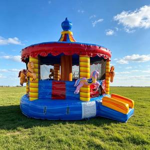 Château gonflable commercial sur le thème du carrousel avec <span class=keywords><strong>chevaux</strong></span> intégrés pour la <span class=keywords><strong>location</strong></span> d'événements et de fêtes - Product Image 2