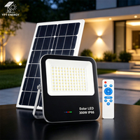 Lampu Sorot LED Tenaga Surya Grosir 60W hingga 300W IP66 Tahan Air dengan Casing Aluminium untuk Stadion, Tempat Parkir, dan Penggunaan Taman