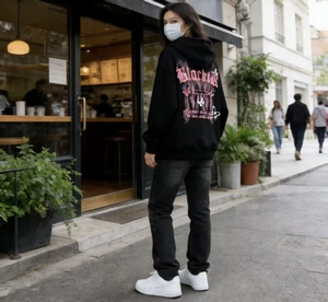 <span class=keywords><strong>Felpa</strong></span> con Cappuccio 420g, 65% Cotone e 35% Poliestere, Nero Lavato e Stampa Farfalla, Calda e Comoda Vestibilità Ampia, per Uso Quotidiano - Product Image 1