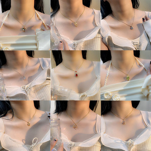 Collier élégant en acier titane pour femme Sweet <span class=keywords><strong>Mori</strong></span>, chaîne de clavicule tendance avec pendentif géométrique, design polyvalent et à la mode - Product Image 3